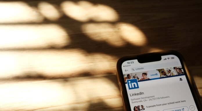 linkedin home screen