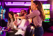 Friends,Enjoy,A,Fun,And,Thrilling,Experience,At,A,Stylish